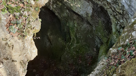 Ajándék-barlang, Esztergom