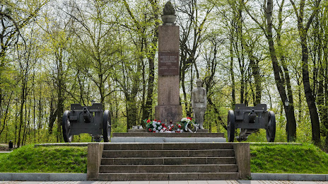 Pomnik Obrońców Modlina, Nowy Dwór Mazowiecki