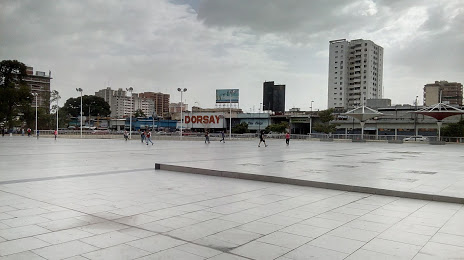 Plaza Bicentenaria, 