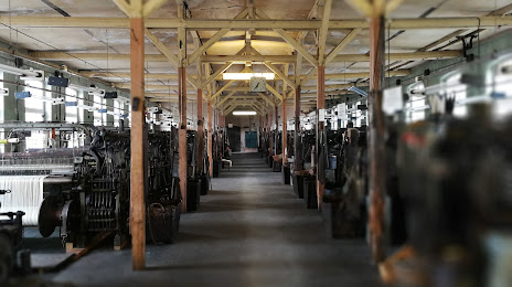 Tuchfabrik Gebr. Pfau, Меране