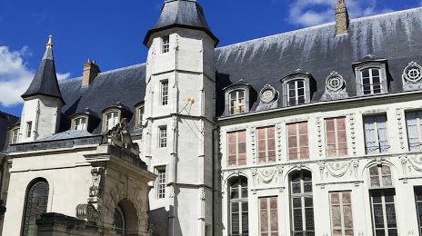Archiepiscopal Palace, Rouen, Ruan