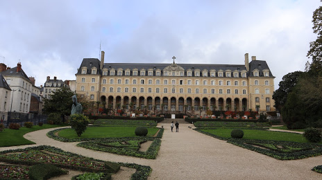 Palais Saint-Georges Garden (Jardin du Palais Saint-Georges), Rennes