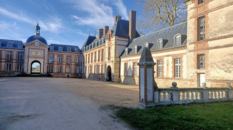 Château de Pontchartrain, Плезир