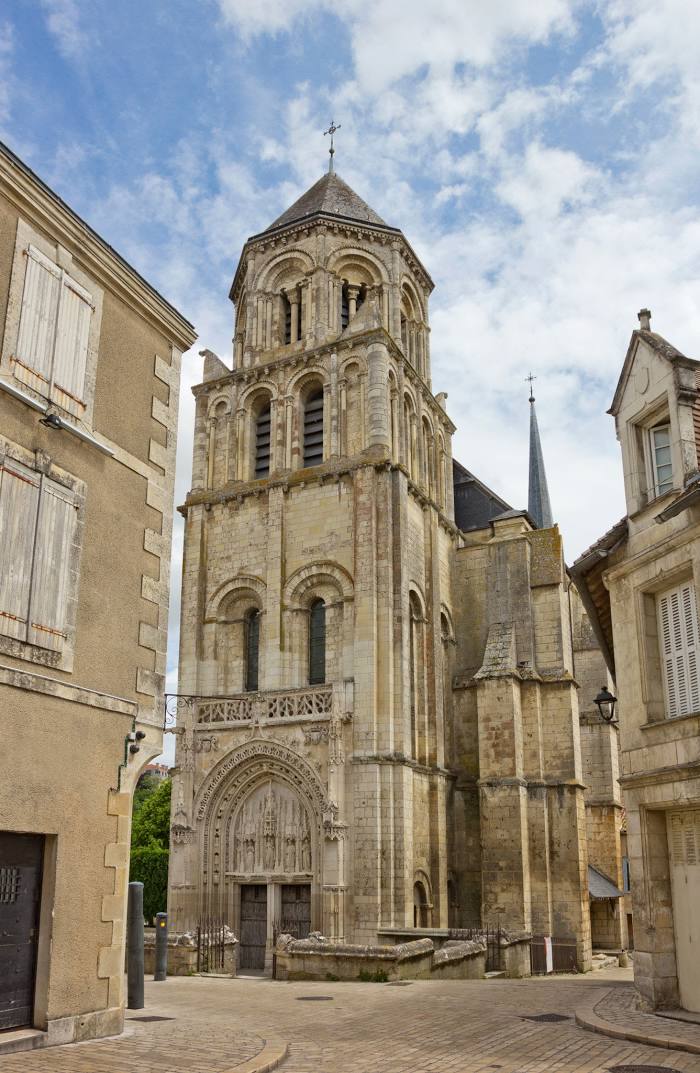 Église Sainte-Radegonde, Poitiers