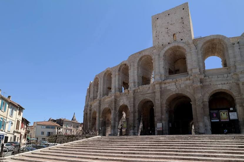 Arles Amphitheatre, Arlés