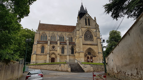 Église Notre-Dame-de -l'Assomption, Таверни