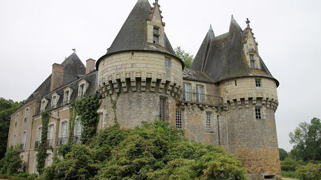 Château de Bazouges, La Flèche