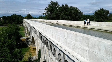 Pont-Canal d'Agen, Agen