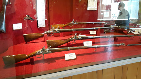 Musee Des Armes, Тюль