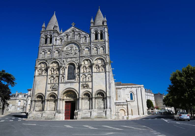 Angoulême Cathedral, Angulema