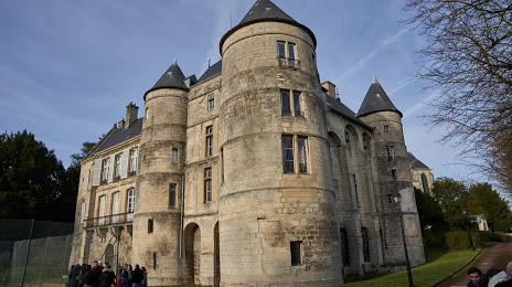 Château de Montataire, Крей