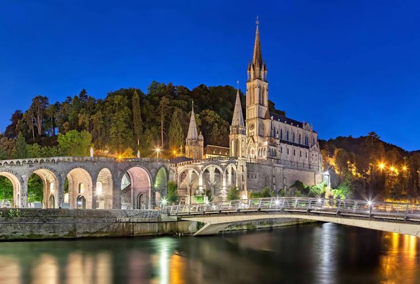 Sanctuaires Notre-Dame de Lourdes, Lourdes