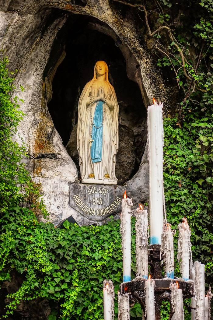 Massabielle Grotto, Lourdes