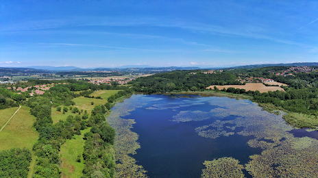 Regional Nature Reserve of the Lake Saint-Bonnet, Villefontaine