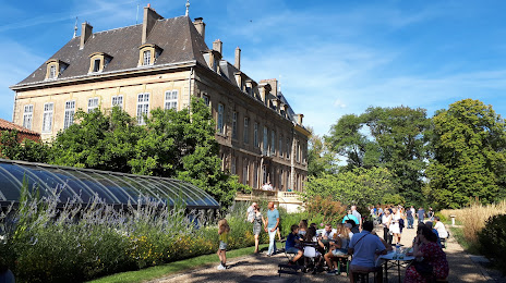 Jardin des Prairiales du Château de Lagrange, 