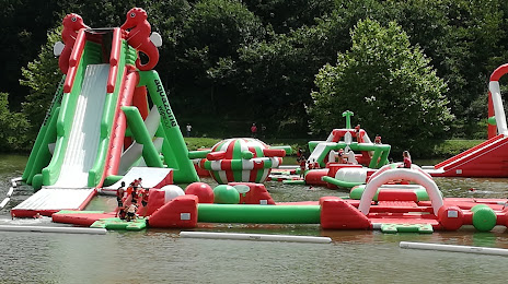 AquaZone Wipeout inflatable water park, 