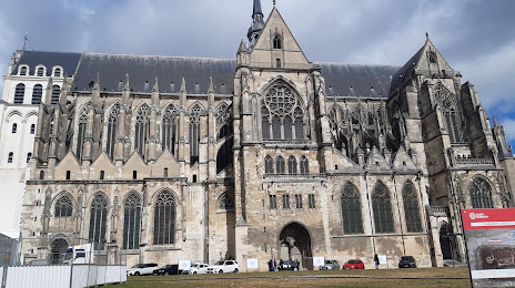 Basilique de Saint-Quentin, Saint-Quentin