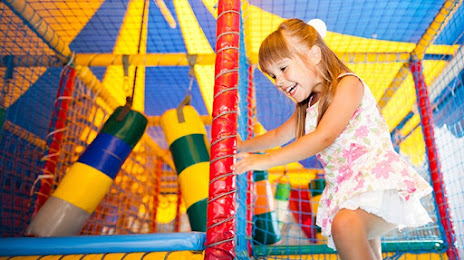 Looping Kid's - playground for children inside, Мэзон-Лаффит