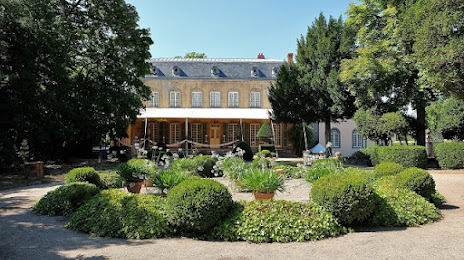 Château De Portabéraud, Риом