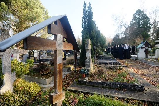 Cemetery Sainte-Geneviève-des-Bois, 