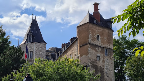 Château de Montargis, Шалет-Сюр-Луан