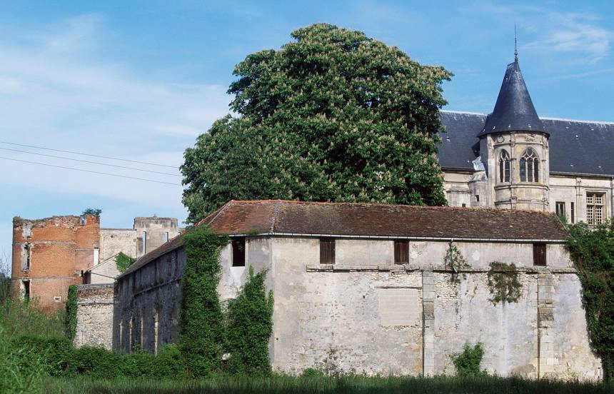 Château de Nantouillet, Клеи-Суйи