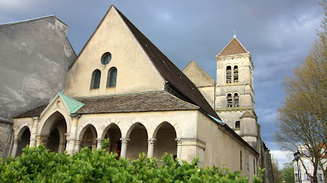 St Nicolas Church, Жуанвиль-ле-Пон