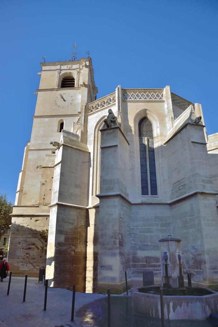 Église Notre-Dame-des-Anges de L'Isle-sur-la-Sorgue, Л'Иль-Сюр-ла-Сорг
