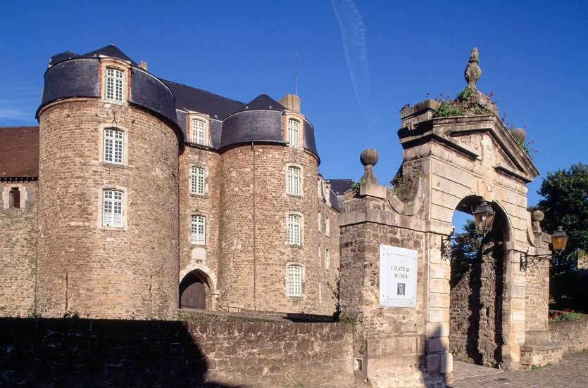 Булонский замок-музей, Сен-Мартен-Булонь