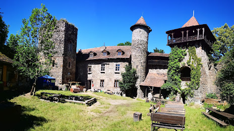 New Castle near Blansko, 