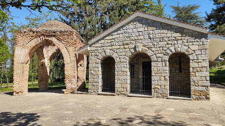 Thracian Tomb of Kazanlak, Καζανλούκ