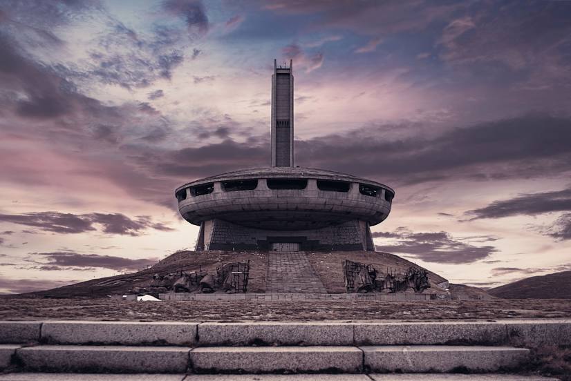 Monumento Buzludja, Kazanlık