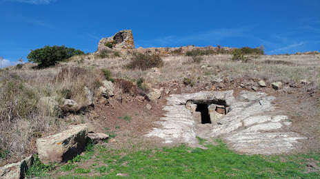 Necropolis of Filigosa and Nuraghe Ruggiu, Macomer