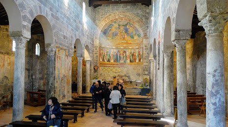 Basilica di Santa Maria in Foro Claudio, Teano